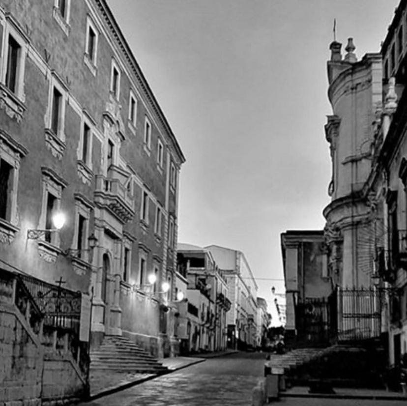 Апартаменты Casa Pirandello Катания Экстерьер фото